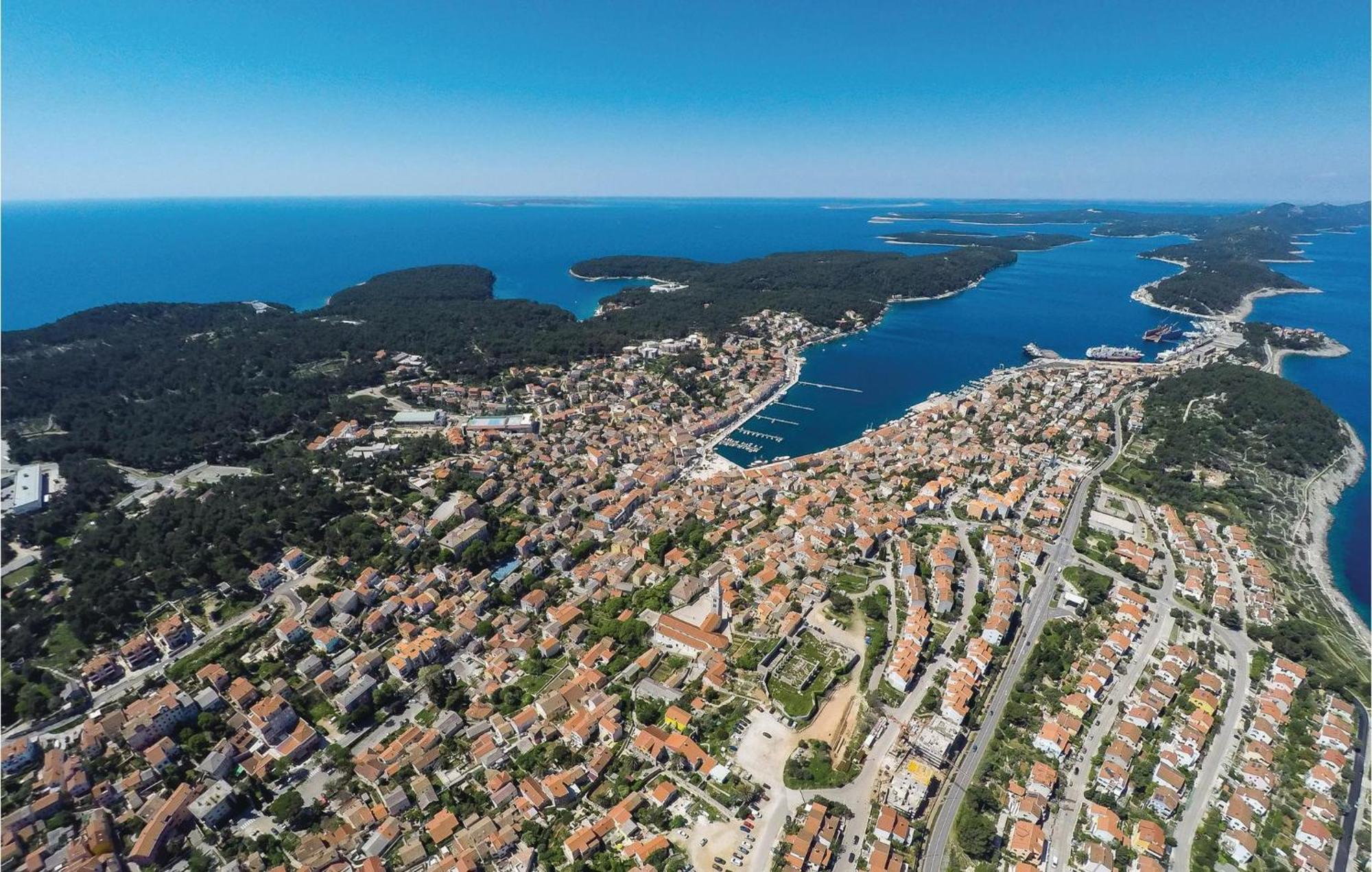 Amazing Apartment In Mali Losinj With Wifi Exterior photo